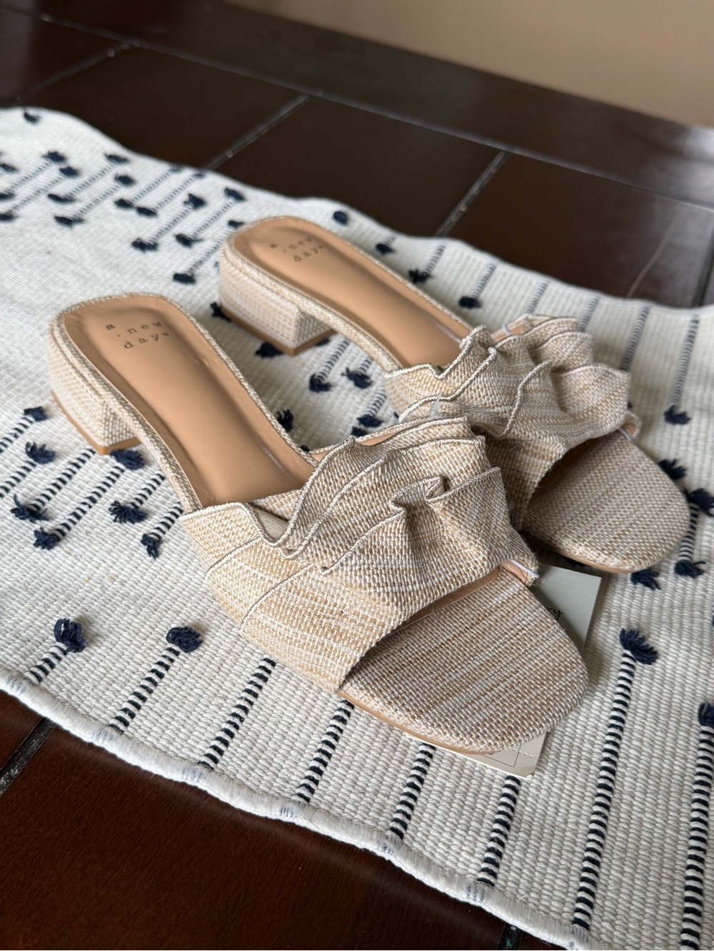 Beige Raffia Ruffle Sandals